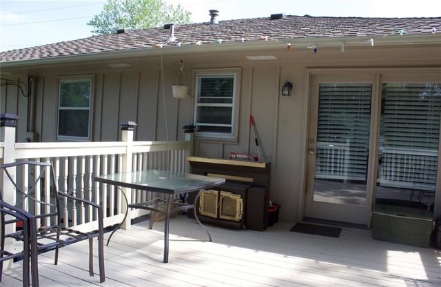 15404 E 35th Street, Independence, MO 64055