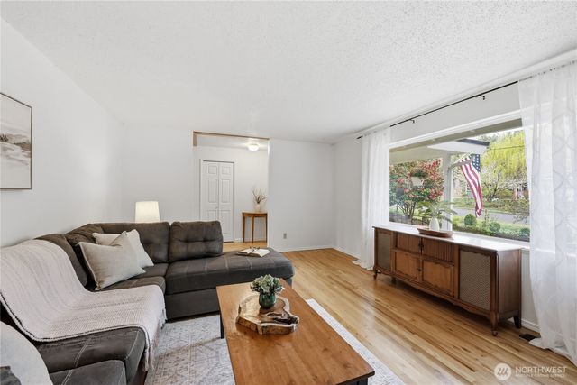 12870 NW Overland Trail, Bremerton, WA 98312