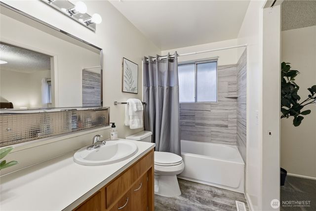 12870 NW Overland Trail, Bremerton, WA 98312