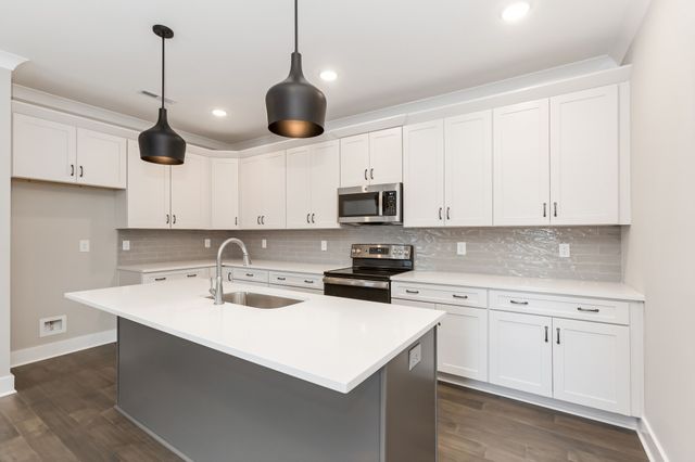 300 Jasmine Park, Hermitage, TN 37076