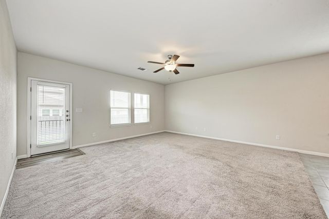 1019 Round Bale RD, Hutto, TX 78634