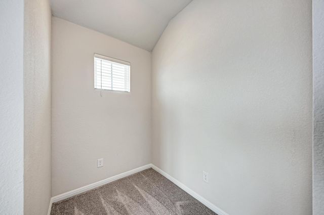 1019 Round Bale RD, Hutto, TX 78634