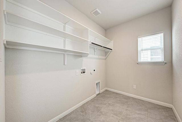 1019 Round Bale RD, Hutto, TX 78634