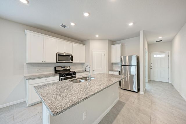1019 Round Bale RD, Hutto, TX 78634