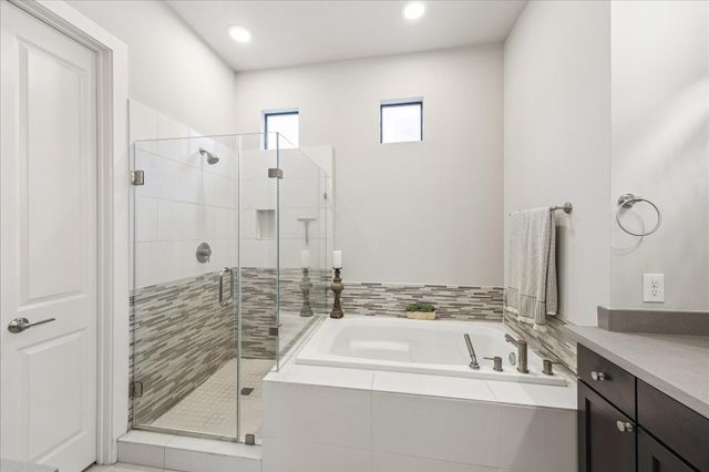 5644 Darling Street, Houston, TX 77007