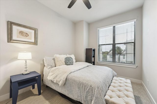 5644 Darling Street, Houston, TX 77007