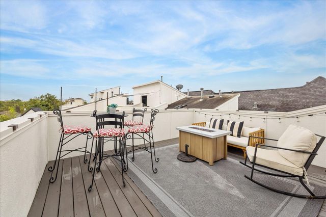 5644 Darling Street, Houston, TX 77007