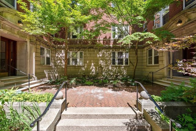 6 Washington Avenue 11, Cambridge, MA 02140