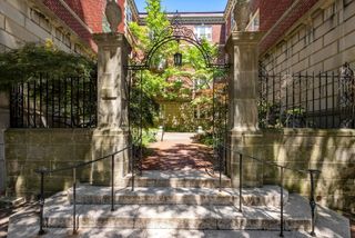 6 Washington Avenue 11, Cambridge, MA 02140