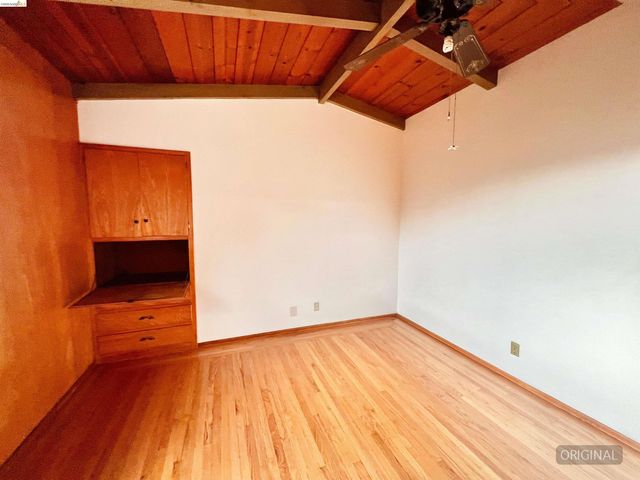 58 Pomona St, Crockett, CA 94525