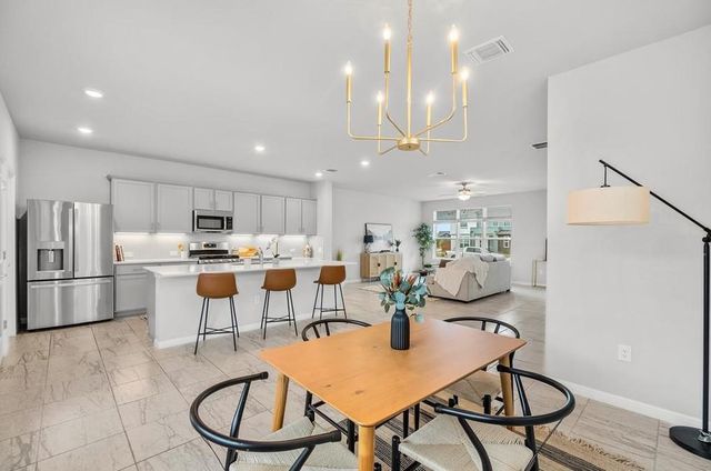 5409 Baythorne DR A, Austin, TX 78747