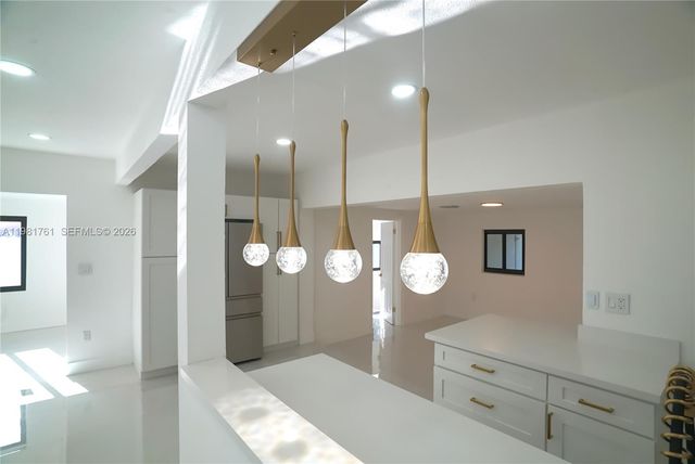 315 NW 127th St, North Miami, FL 33168