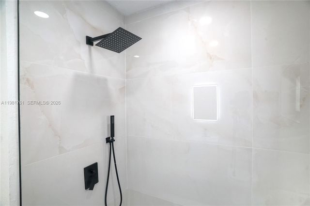 315 NW 127th St, North Miami, FL 33168