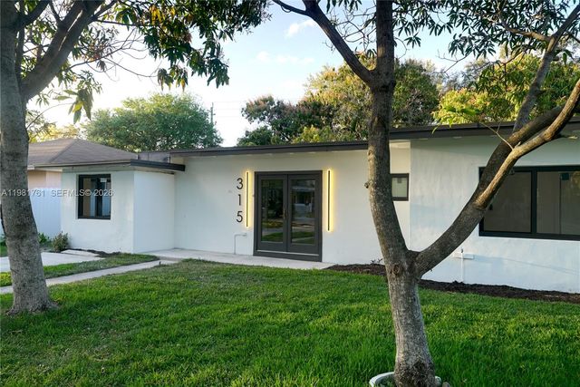 315 NW 127th St, North Miami, FL 33168