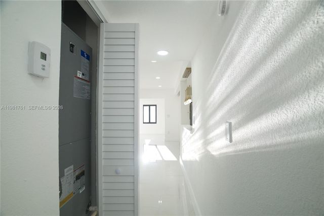 315 NW 127th St, North Miami, FL 33168