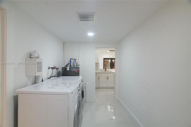 315 NW 127th St, North Miami, FL 33168