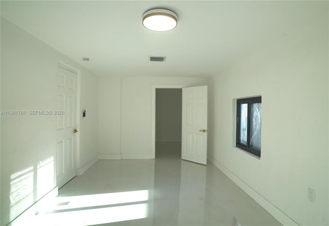 315 NW 127th St, North Miami, FL 33168