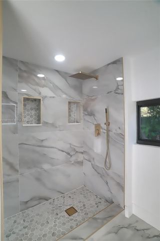 315 NW 127th St, North Miami, FL 33168