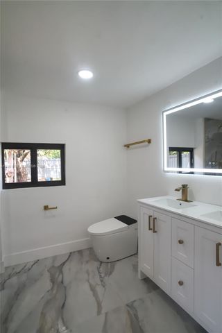 315 NW 127th St, North Miami, FL 33168