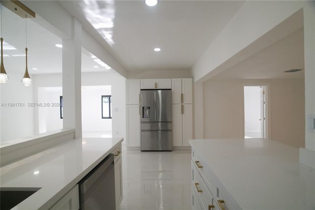 315 NW 127th St, North Miami, FL 33168