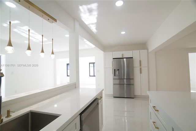 315 NW 127th St, North Miami, FL 33168