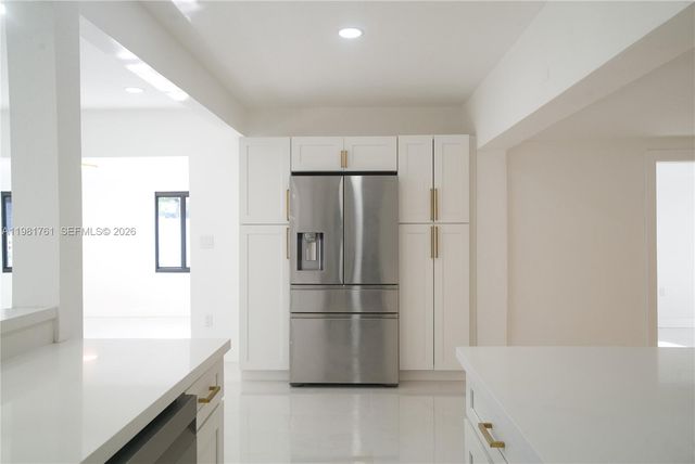 315 NW 127th St, North Miami, FL 33168