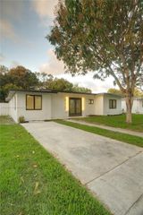 315 NW 127th St, North Miami, FL 33168