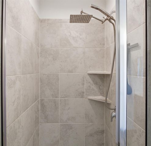 509 Marklawn LN, Hutto, TX 78634