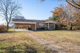 518 County Road 647, Mentone, AL 35984