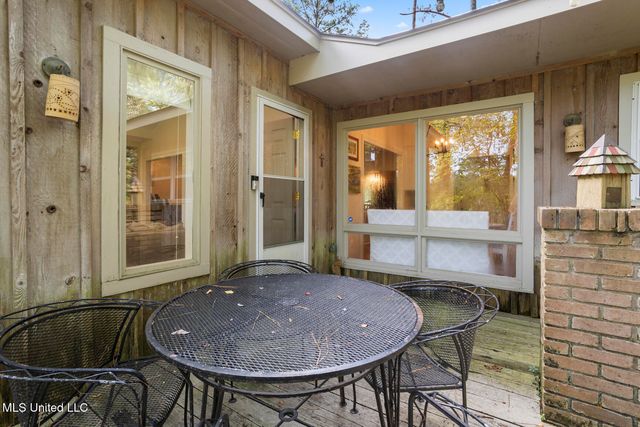 1510 Douglass Drive, Jackson, MS 39211