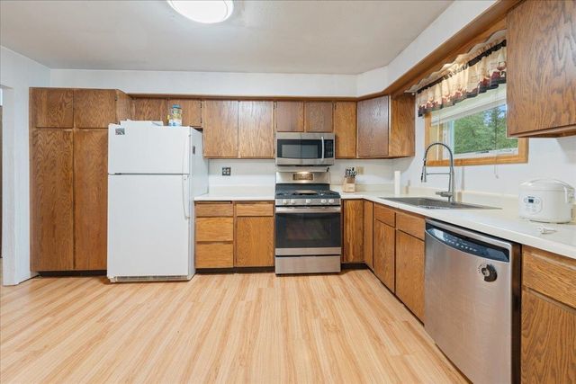 3871 BRANCH AVENUE, North Pole, AK 99705