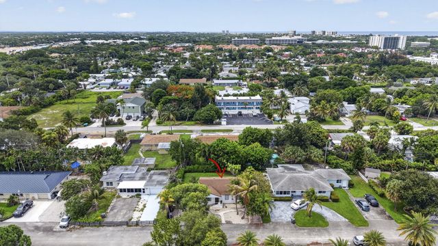 1875 Ridge Road, Juno Beach, FL 33408