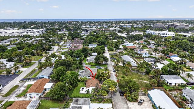 1875 Ridge Road, Juno Beach, FL 33408