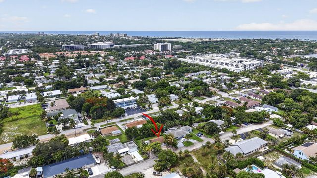 1875 Ridge Road, Juno Beach, FL 33408