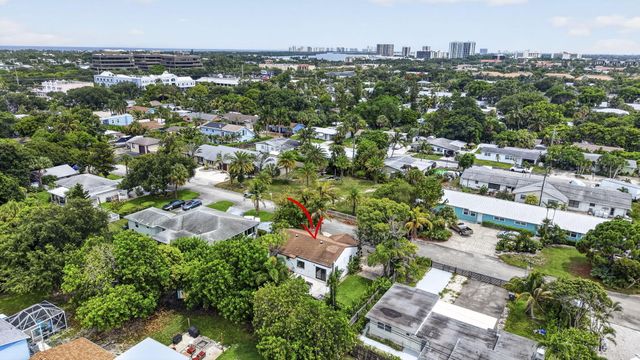 1875 Ridge Road, Juno Beach, FL 33408