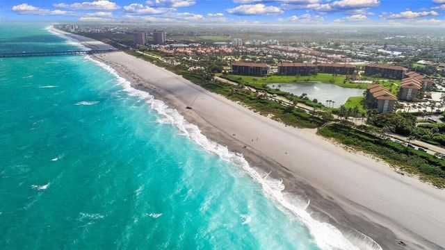 1875 Ridge Road, Juno Beach, FL 33408