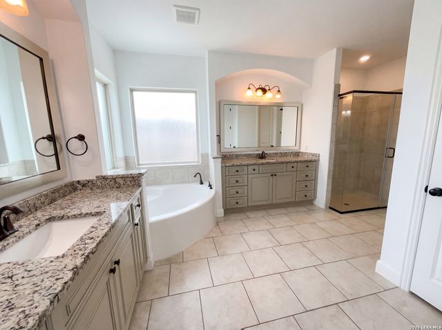 16819 SONOMA RDG, San Antonio, TX 78255
