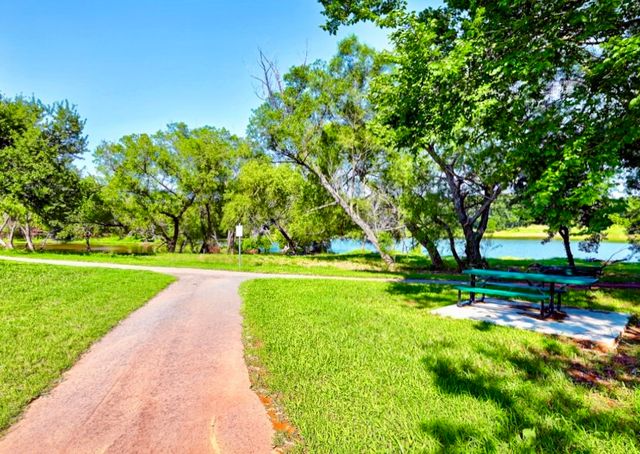 8732 Beechgrove Drive, Arcadia, OK 73007
