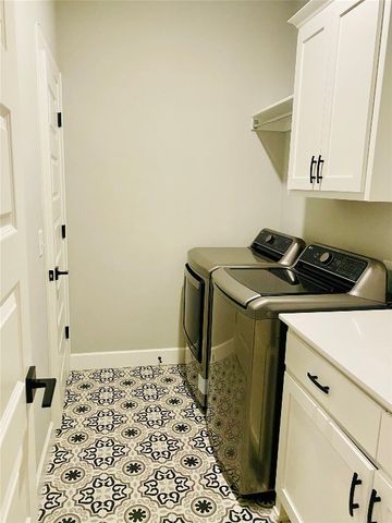 8732 Beechgrove Drive, Arcadia, OK 73007