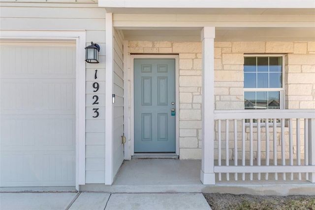 1923 Goldfinch, New Braunfels, TX 78130
