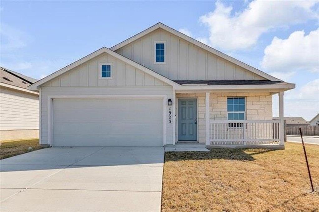 1923 Goldfinch, New Braunfels, TX 78130