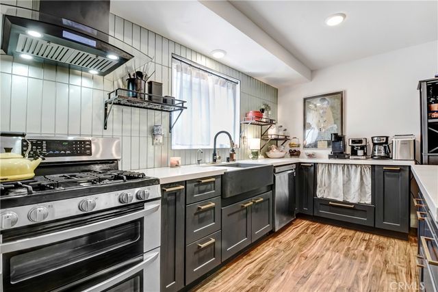 458 Termino Avenue, Corona, CA 92879