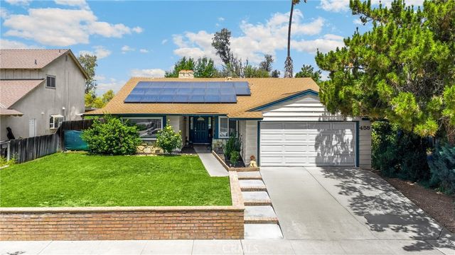 458 Termino Avenue, Corona, CA 92879