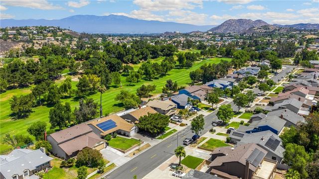 458 Termino Avenue, Corona, CA 92879