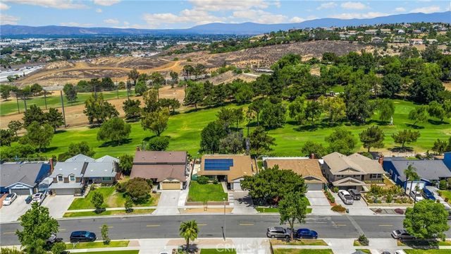 458 Termino Avenue, Corona, CA 92879