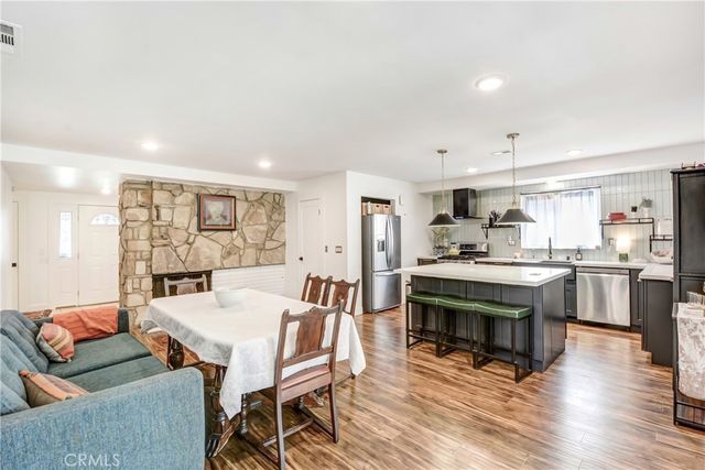 458 Termino Avenue, Corona, CA 92879