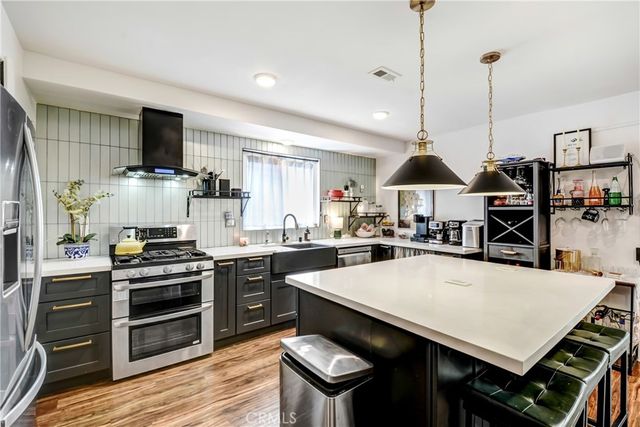 458 Termino Avenue, Corona, CA 92879