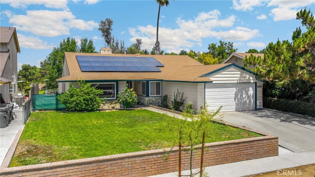 458 Termino Avenue, Corona, CA 92879