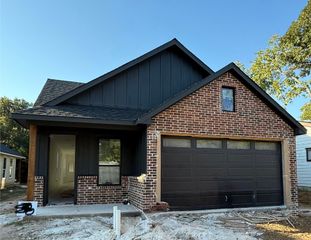 4944 Dunbar Street, Fort Worth, TX 76105