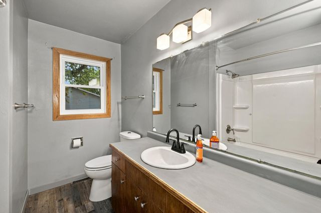 537 2nd St Court E, West Fargo, ND 58078